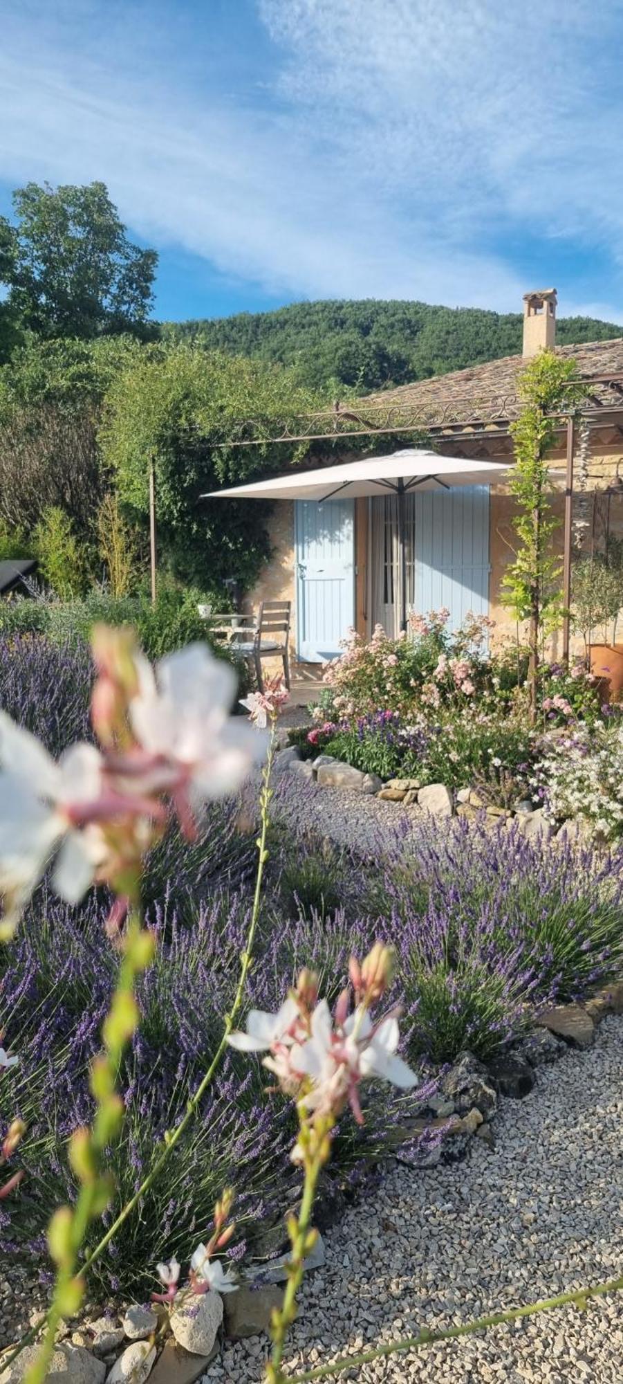 Mas Tulipe De Soie Bed & Breakfast Bevons Exterior photo
